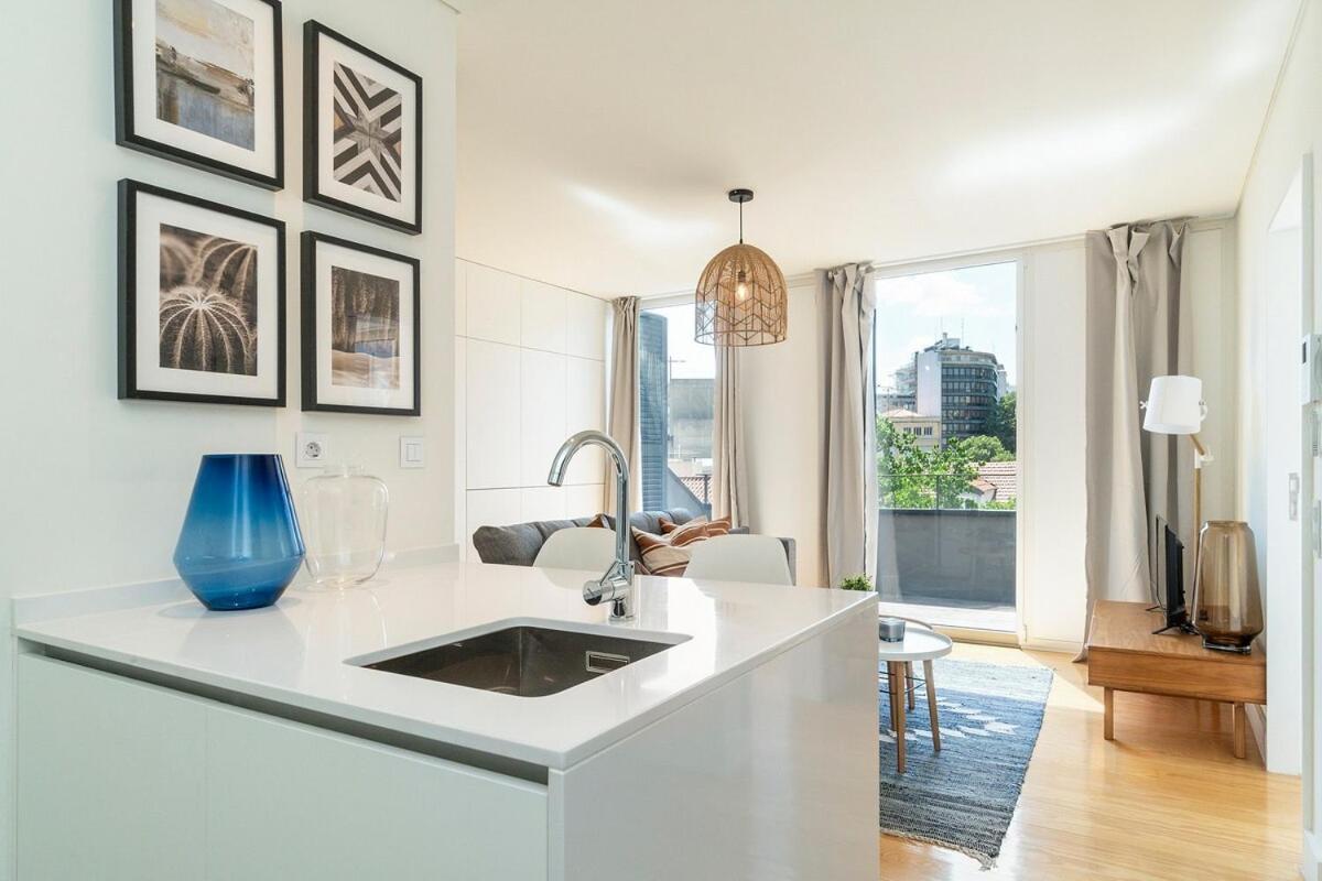 Modern 1 Bedroom Lisbon Apartment With Balcony Dış mekan fotoğraf